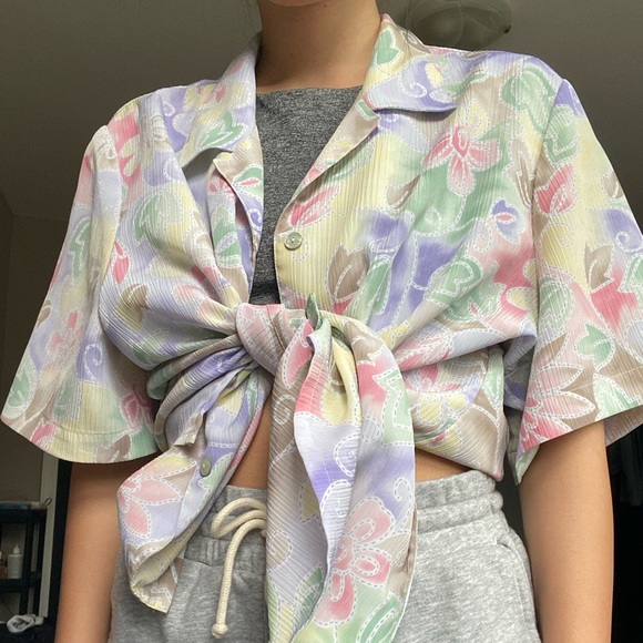 Vintage Button Up shirt - Picture 2 of 3